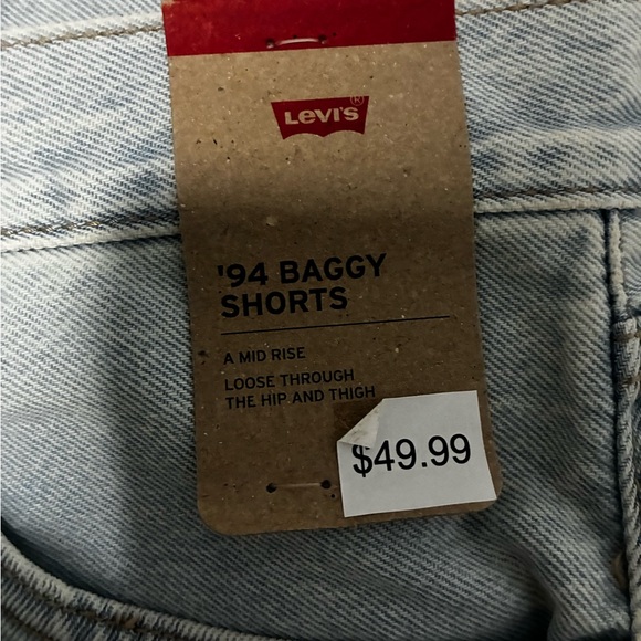 Levi's Women's 94 Baggy Shorts 31” - Picture 6 of 7